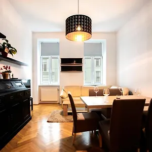 3-bedroom In Appartement
